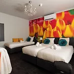 Hotell Multatuli 3*