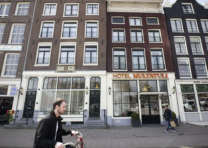 ムルタトゥリ 3*